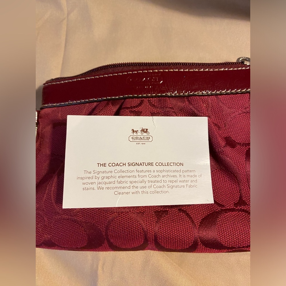 NWT Coach signature patent leather and fabric wristlet - Picture 8 of 15